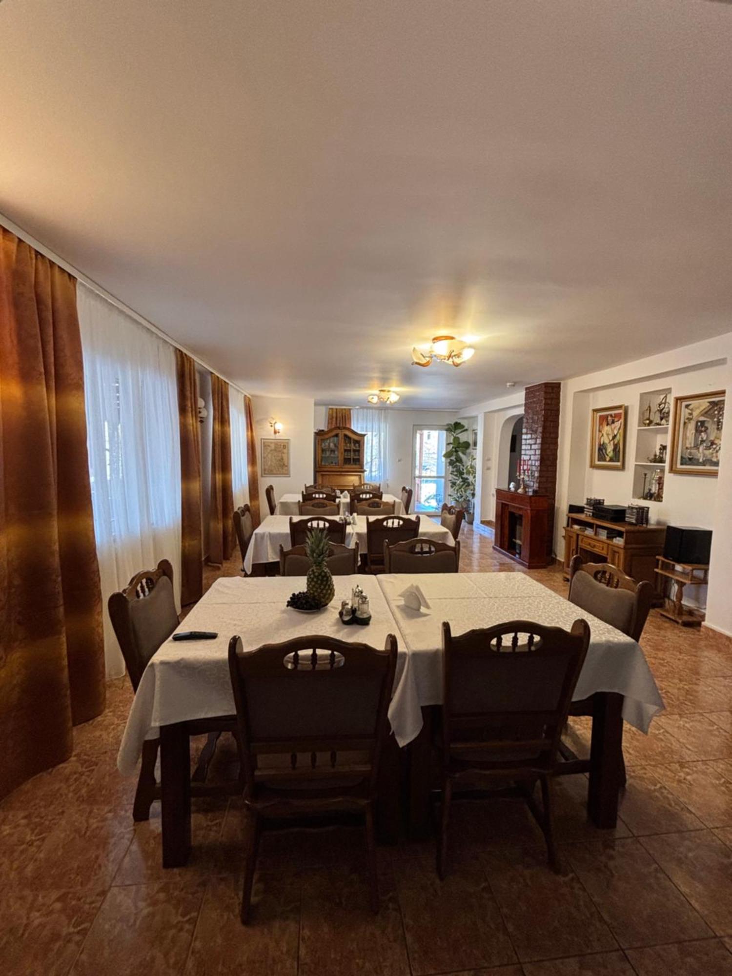 Pensiunea Casa-Stefanel Sadova  Bagian luar foto